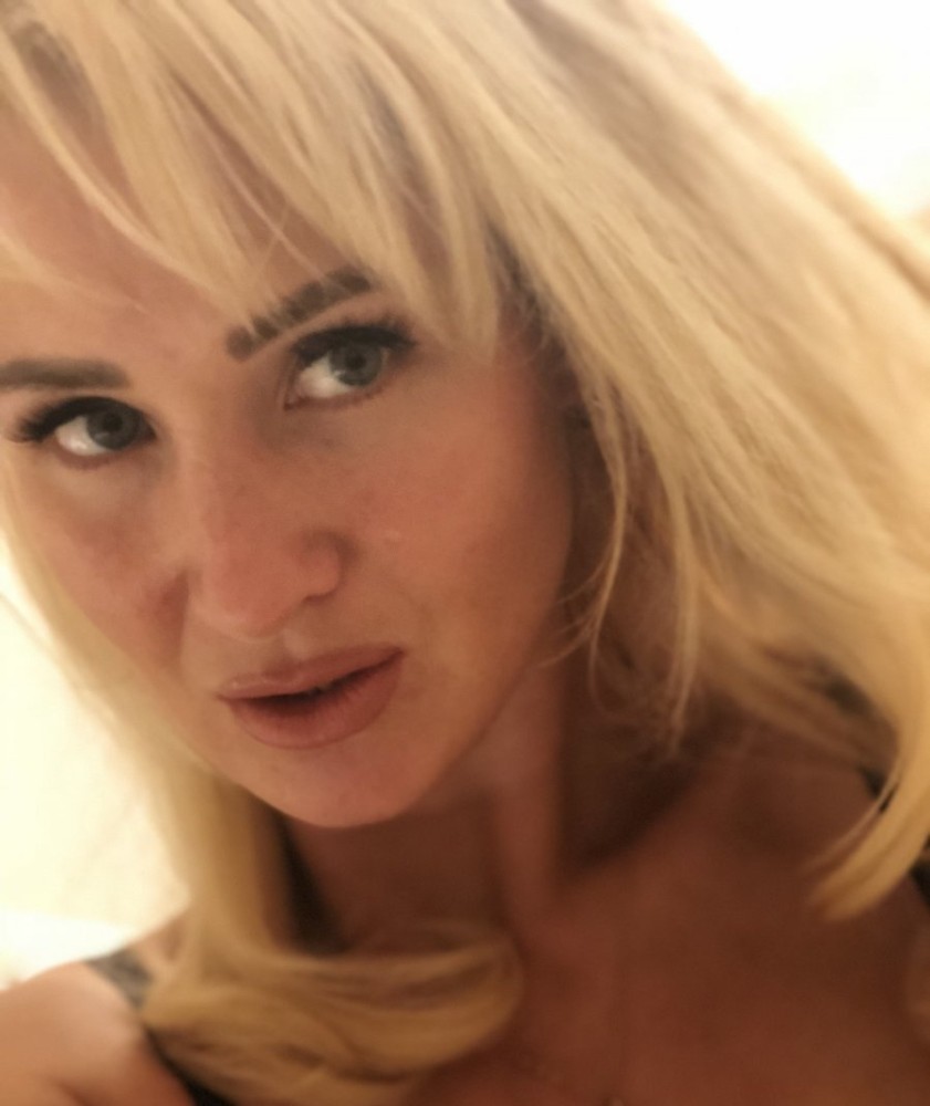 Индивидуалка Карина фото № 2 в городе Алушта