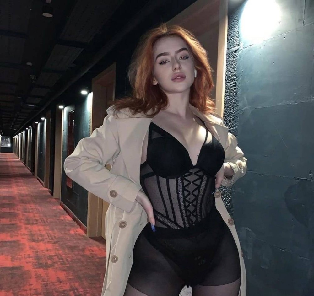 Индивидуалка Кристиночка фото № 2 в городе Алушта