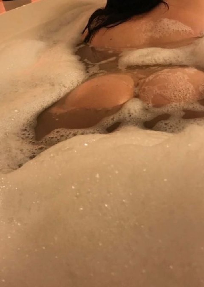 Индивидуалка Адель главное фото в городе Алушта 