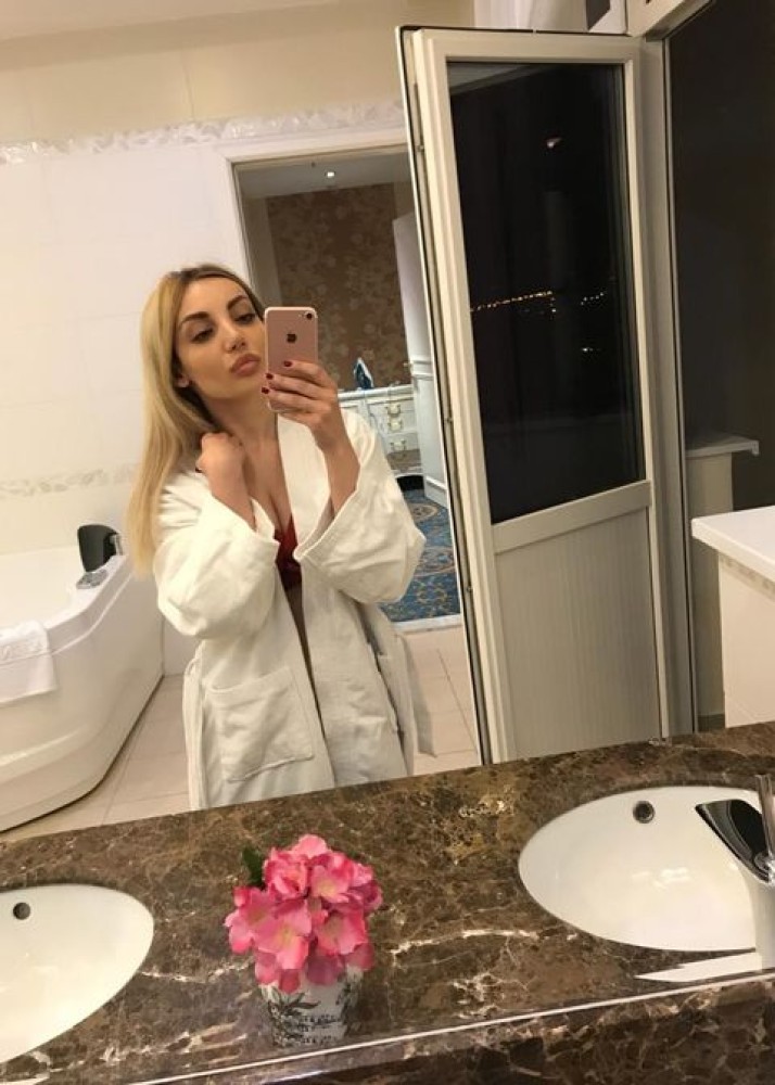 Индивидуалка Снежана главное фото в городе Алушта 