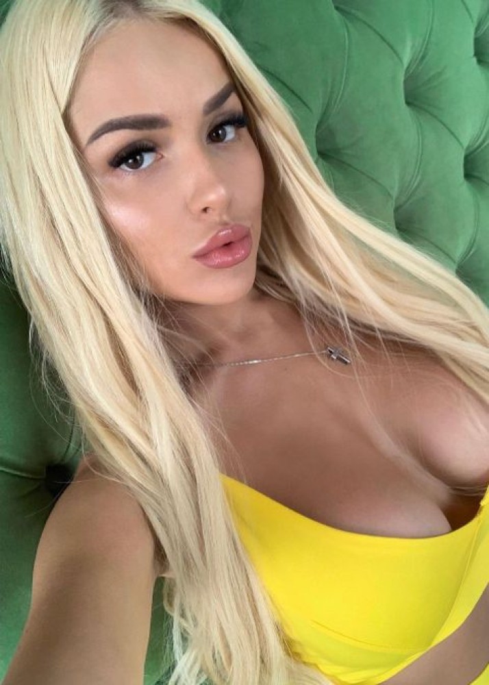 Индивидуалка Вика фото № 2 в городе Алушта